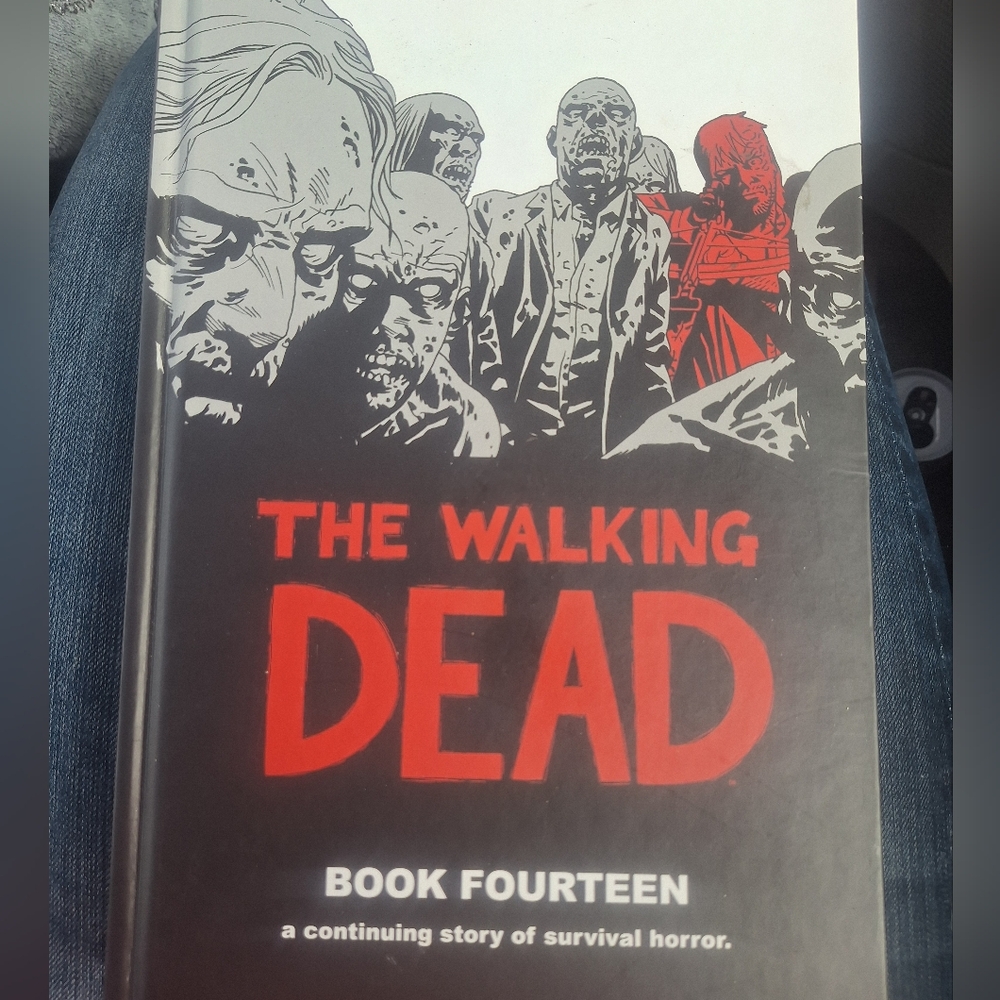 The Walking Dead - Book 14 NWOT